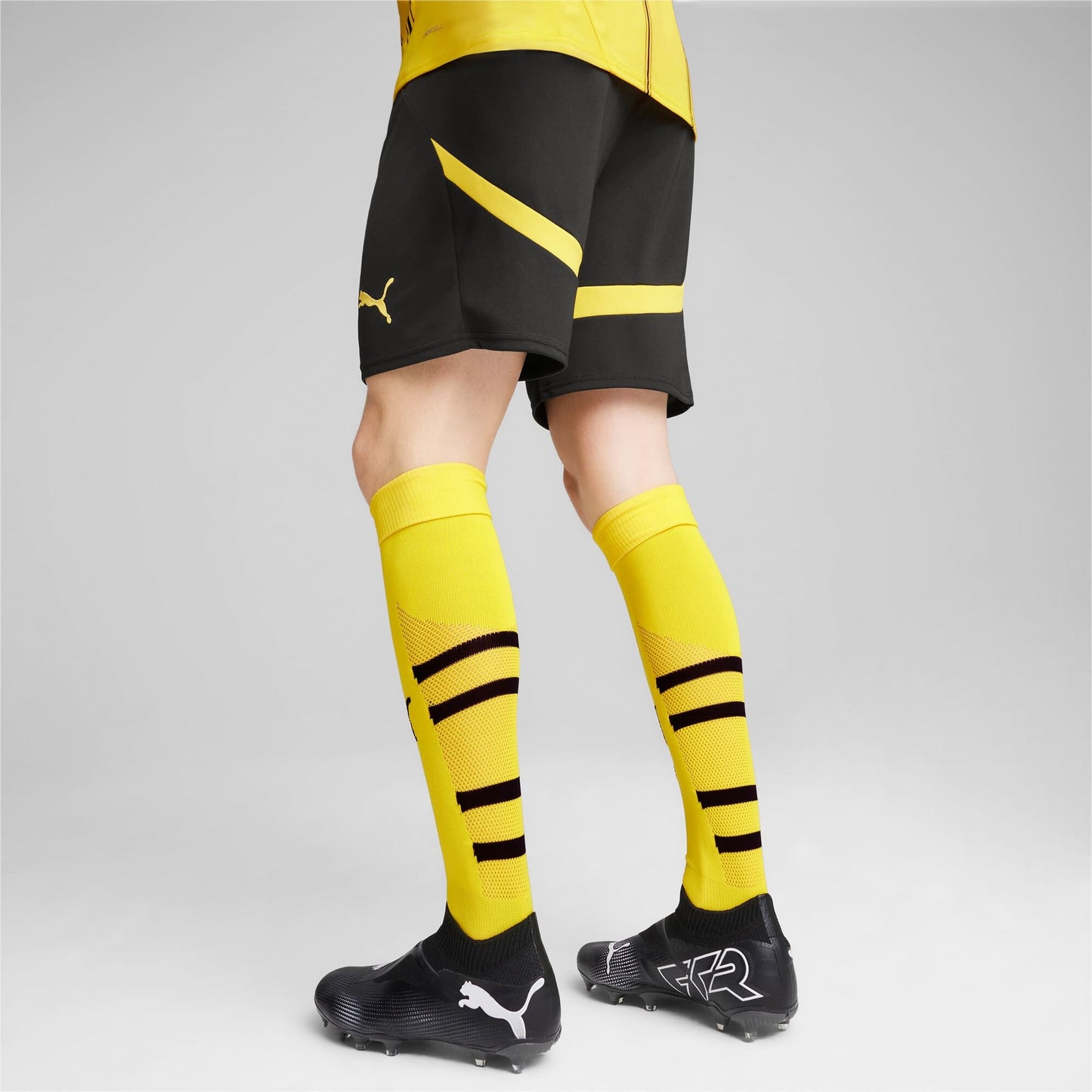 Borussia Dortmund Home Shorts 2024/25